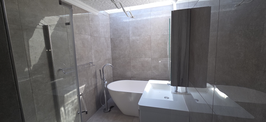 4 Bedroom Property for Sale in Minerva Gardens Northern Cape